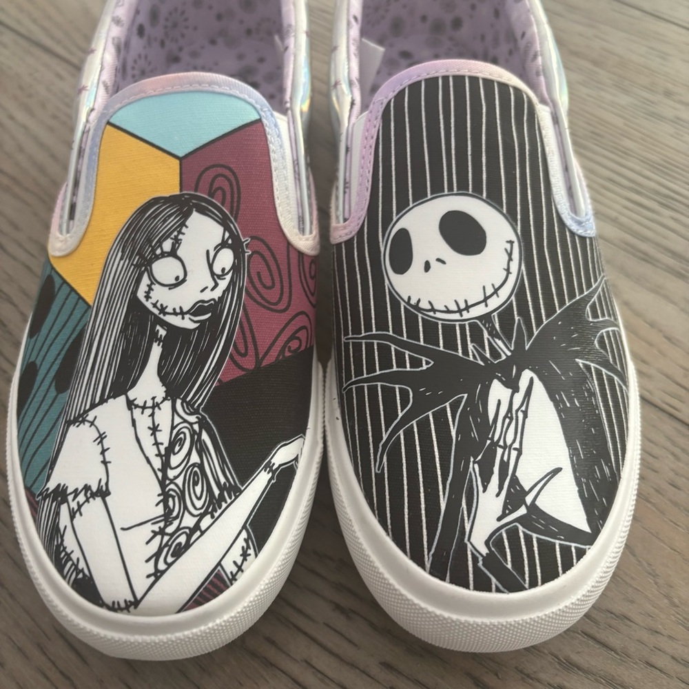 Disney Nightmare Before Christmas Slip-On Sneakers Women’s Size 8.5 - Picture 2 of 12